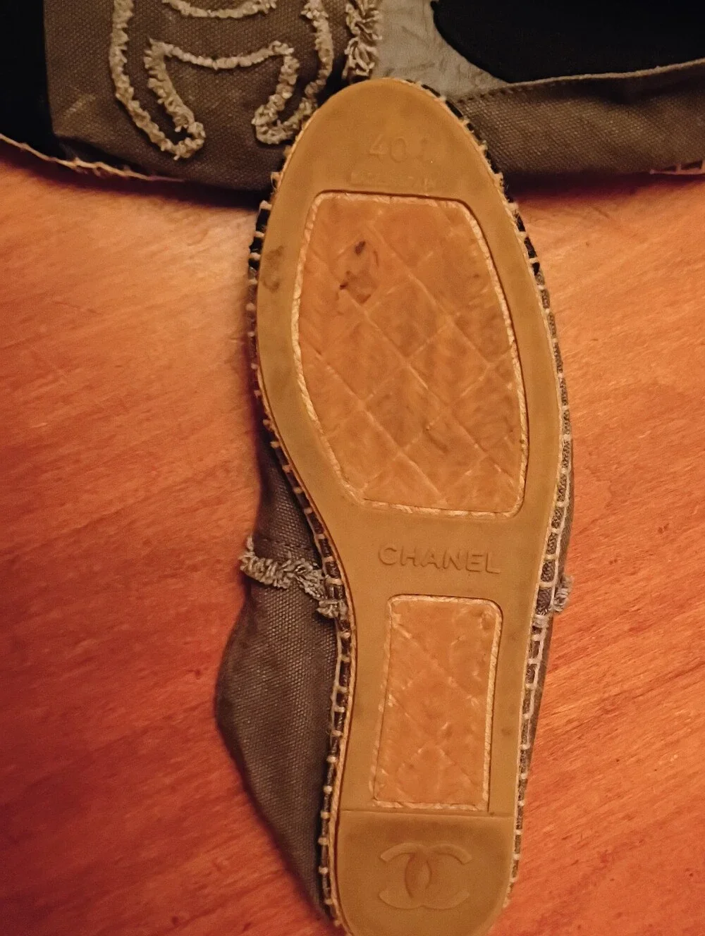 CHANEL Gray and Black Espadrille Flats with Logo Appliqué